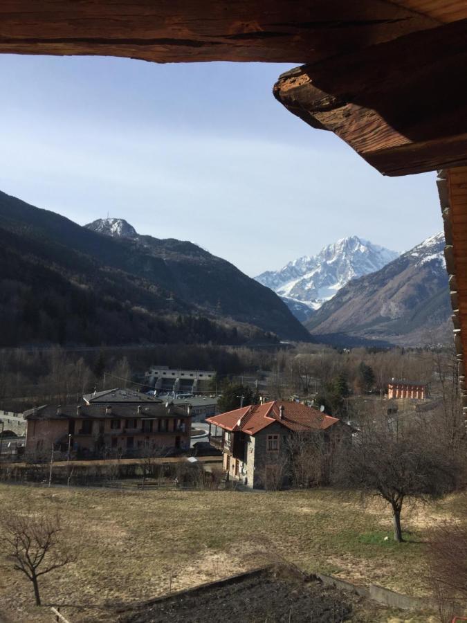 La Maison Du Pont Mont Blanc 2 La Salle Exteriör bild